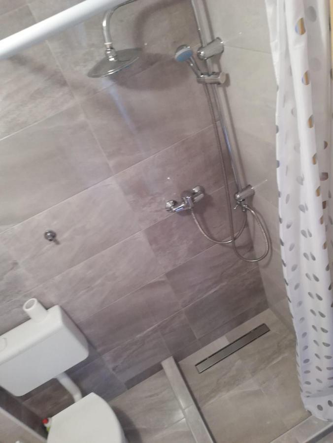 Leo Apartment Vir Luaran gambar