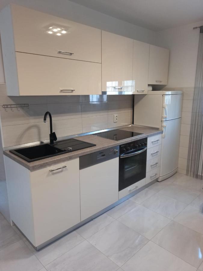 Leo Apartment Vir Luaran gambar