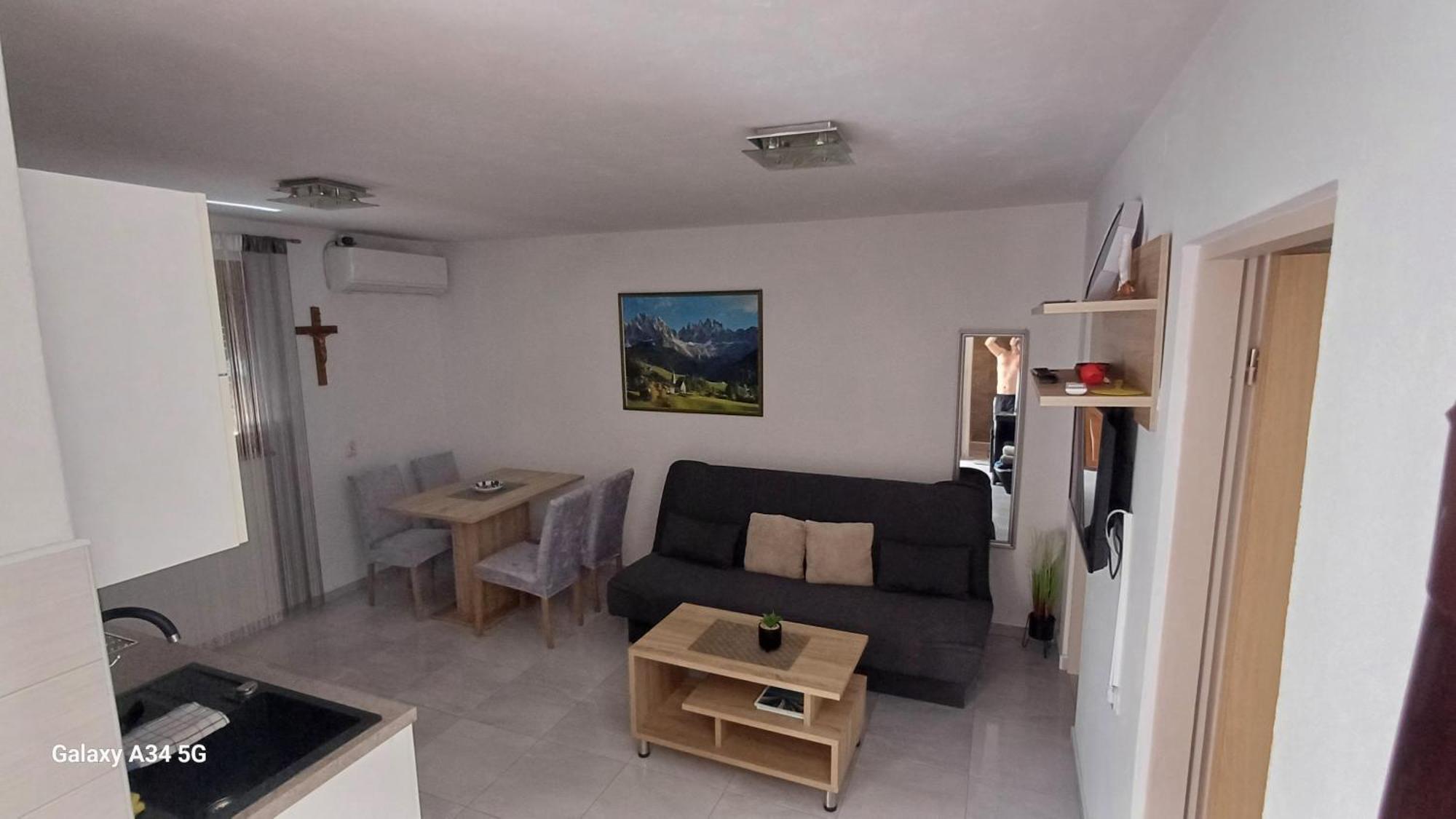 Leo Apartment Vir Luaran gambar